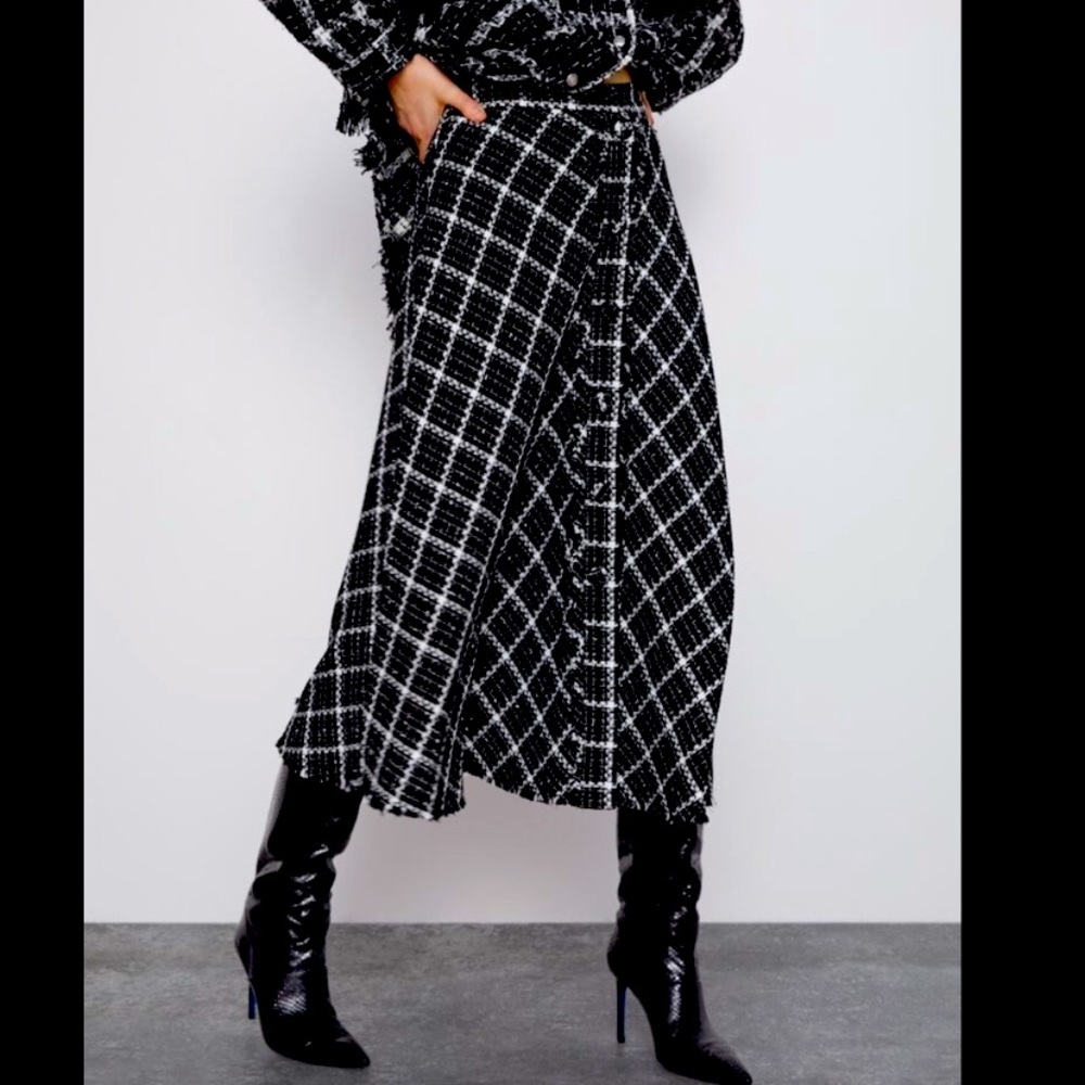 ZARA TWEED ALINE MIDI SKIRT